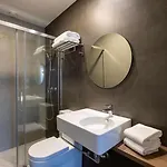 Portico 招待所